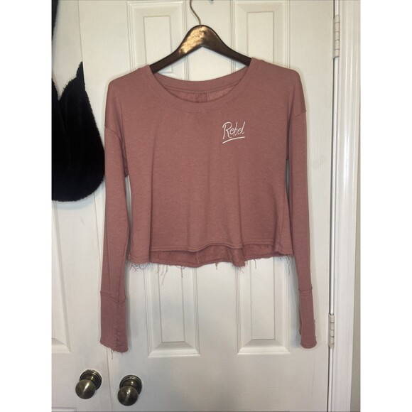 Xhilaration Rebel Crop Long Sleeve Sweatshirt Pink Raw Hem Pullover Top Size M - Picture 1 of 7